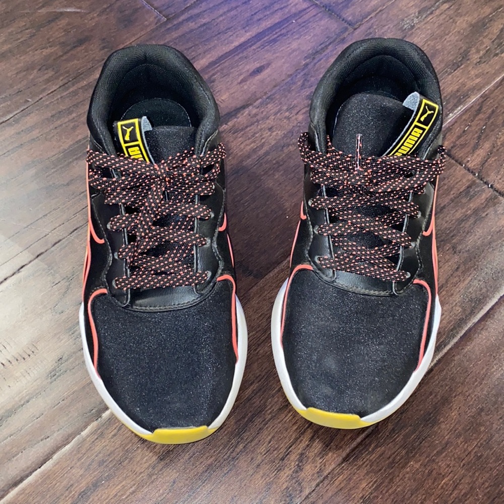 Puma Sneakers
